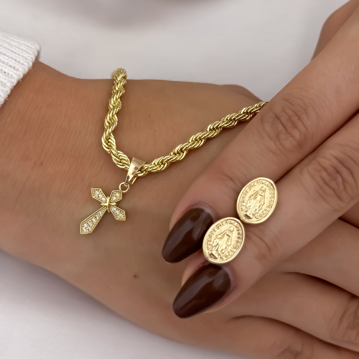 Cadena Tejido Lazo de Dama de 45cm + Cruz con Micro circones + Topo Virgen Milagrosa en Oro de 10k con Garantía de por vida