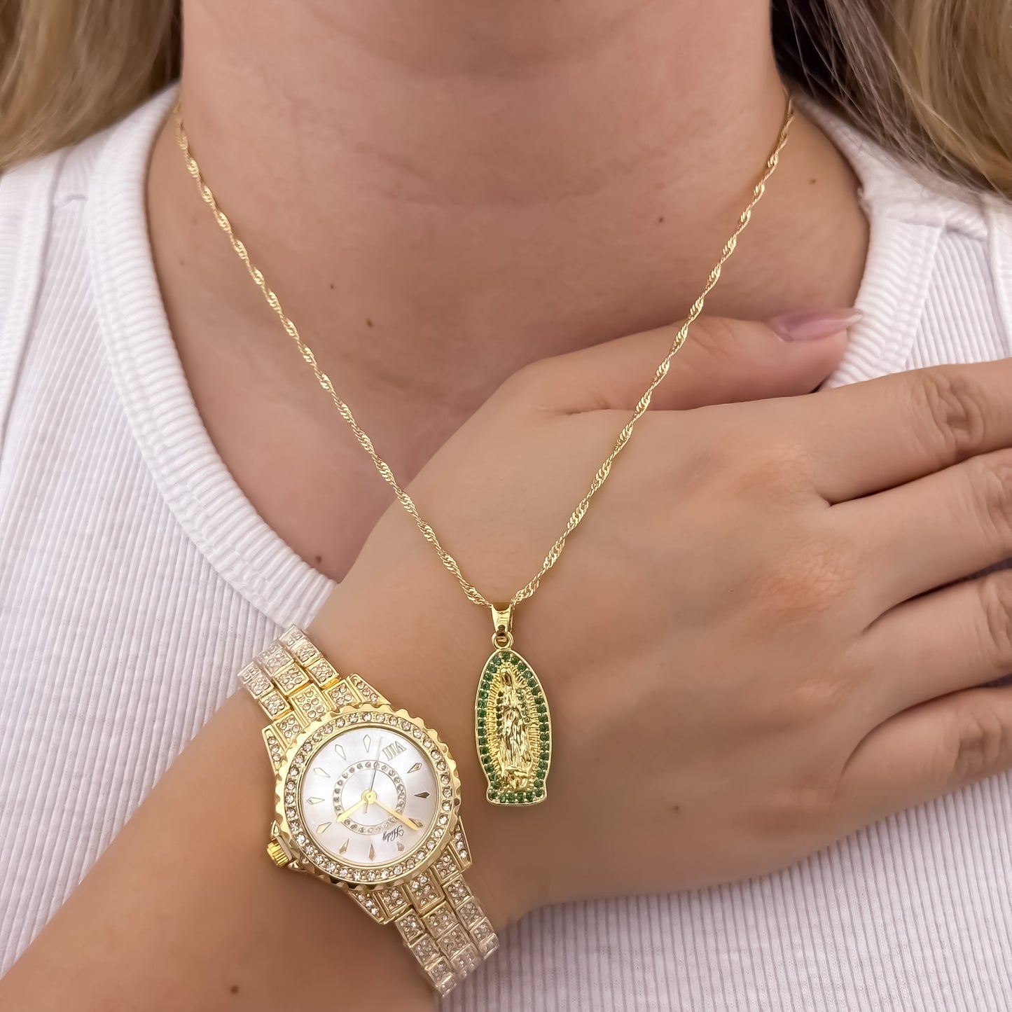 Cadena Tejido Singapur de Dama de 45cm + virgen de Guadalupe Tallada Con Micro circones Verde Esmeralda + Reloj Rolex catier Micro circones en Oro laminado 18k