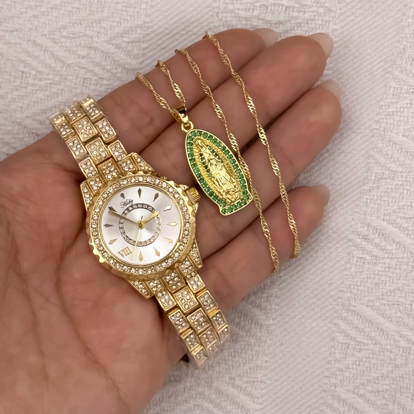 Cadena Tejido Singapur de Dama de 45cm + virgen de Guadalupe Tallada Con Micro circones Verde Esmeralda + Reloj Rolex catier Micro circones en Oro laminado 18k